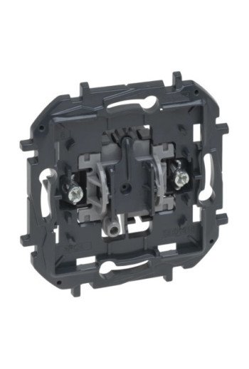 LEGRAND Niloe Step V4 Einsatz Wechselschalter 16 Ax