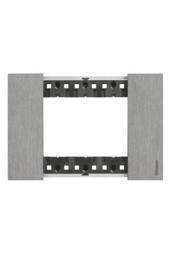BTICINO LivingNow Abdeckrahmen 3-modulig in der Farbausführung Steel