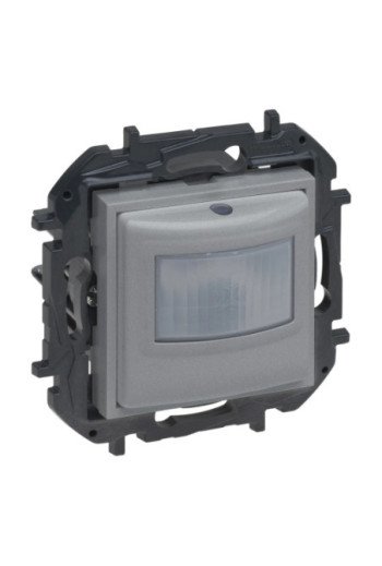 LEGRAND Niloe Step V4 3-Leiter Bewegungsmelder