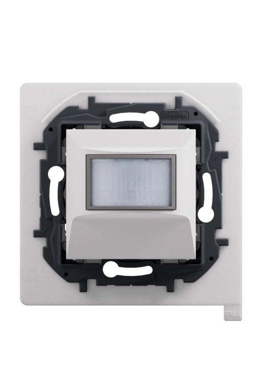 LEGRAND Niloe Step V4 3-Leiter FR-Bewegungsmelde r IP44