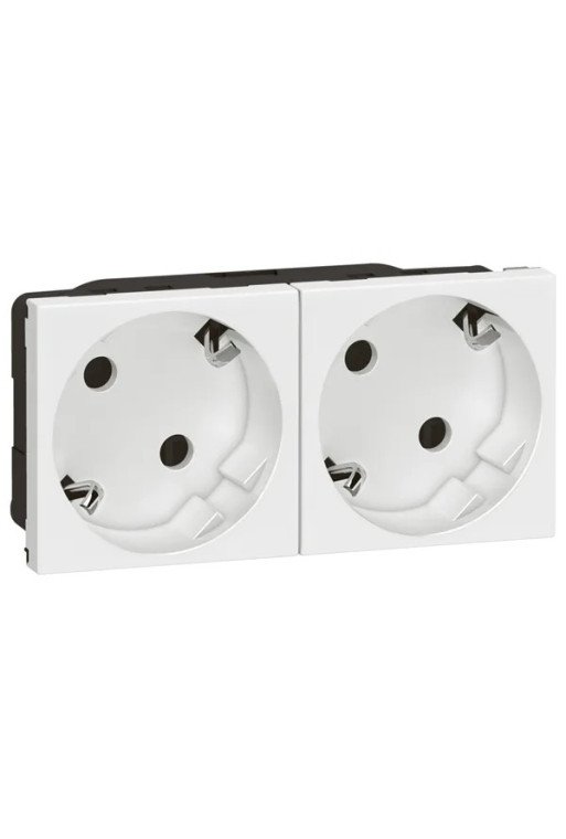 LEGRAND 45° Schuko-Steckdosen